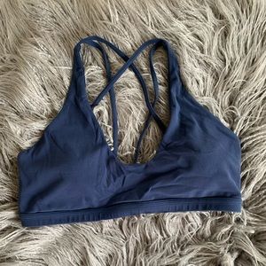 Lululemon bra size 10
